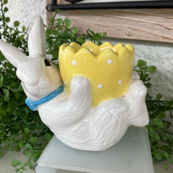 NIB - Yankee Candle Bunny and Egg Tea Light Holder #1310720 - Picture 3 of 7